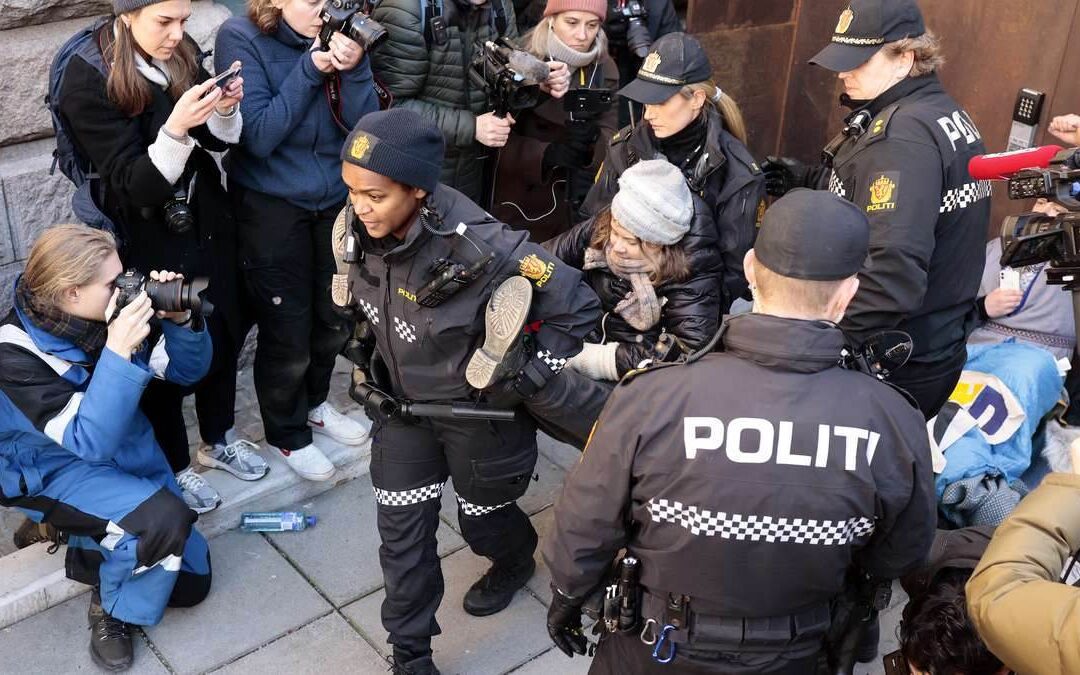 En Noruega, la Policía arresta a Greta Thunberg